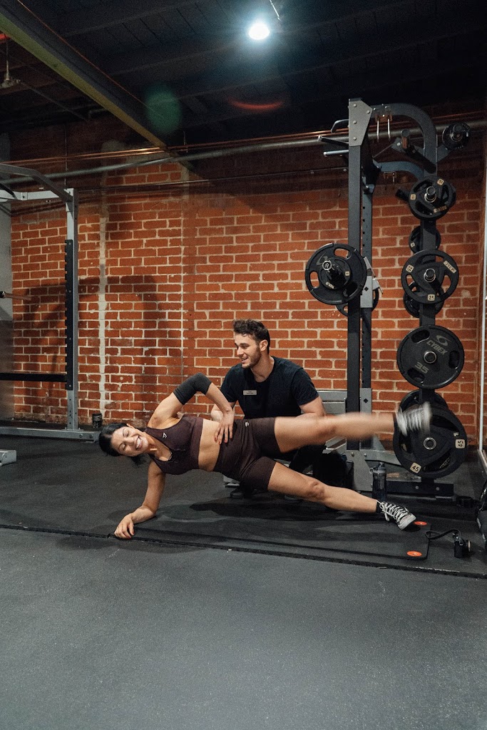  Chris Eicher - Personal Trainer