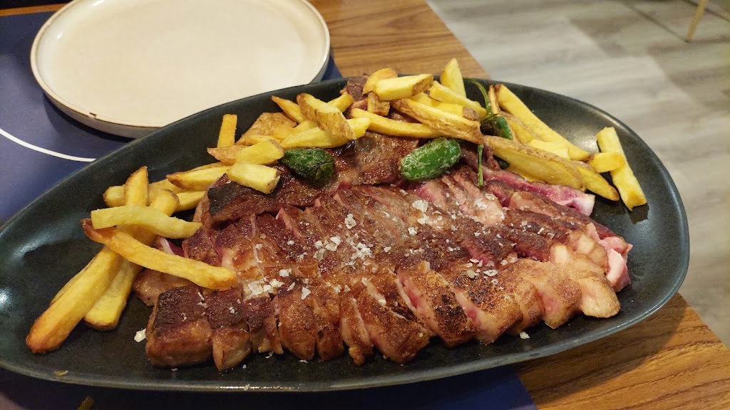 Manny — Comida y bebida