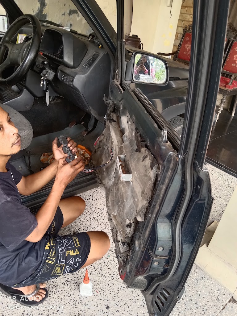 AR Audio Variasi mobil