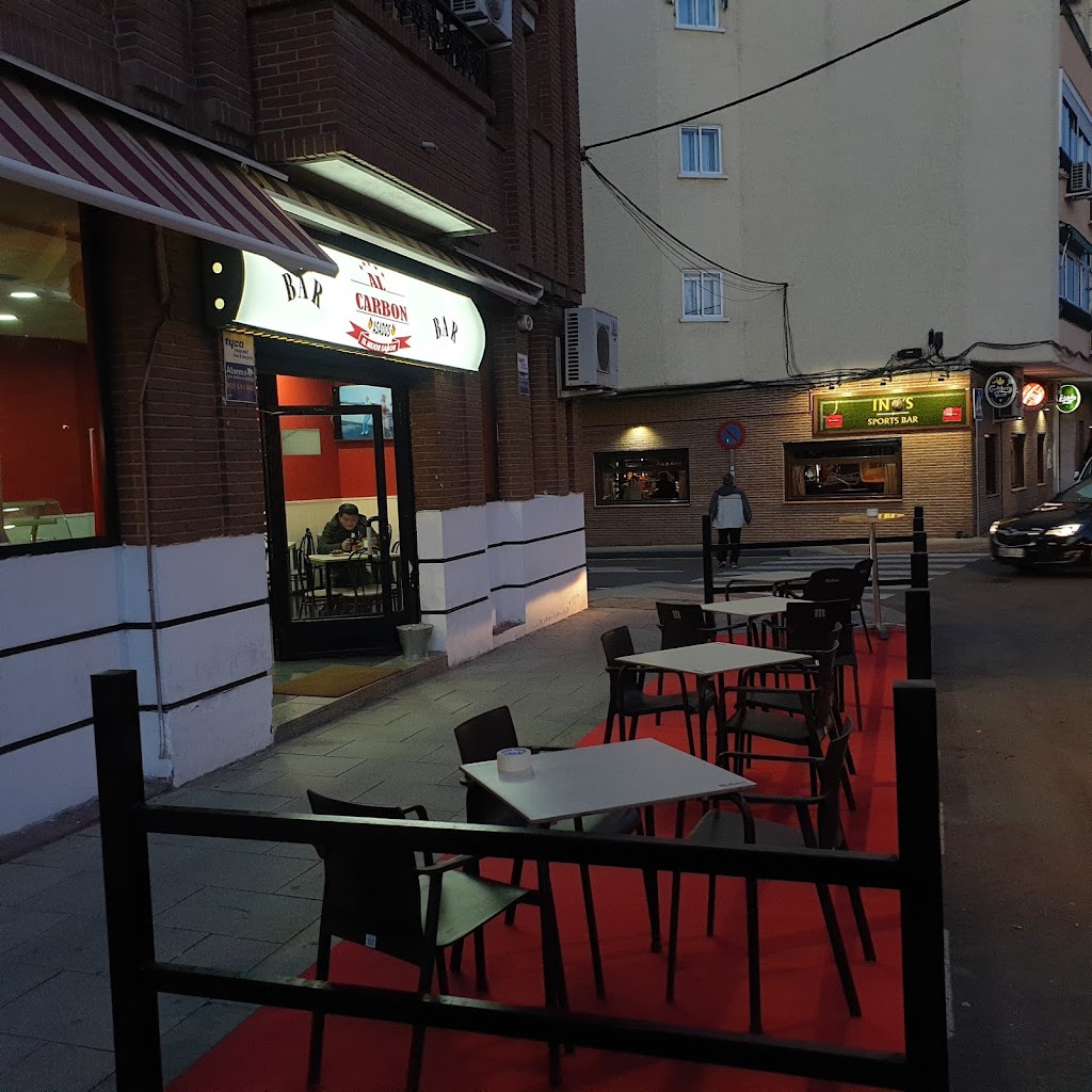 Bar Al carbon el mejor sabor — Ambiente