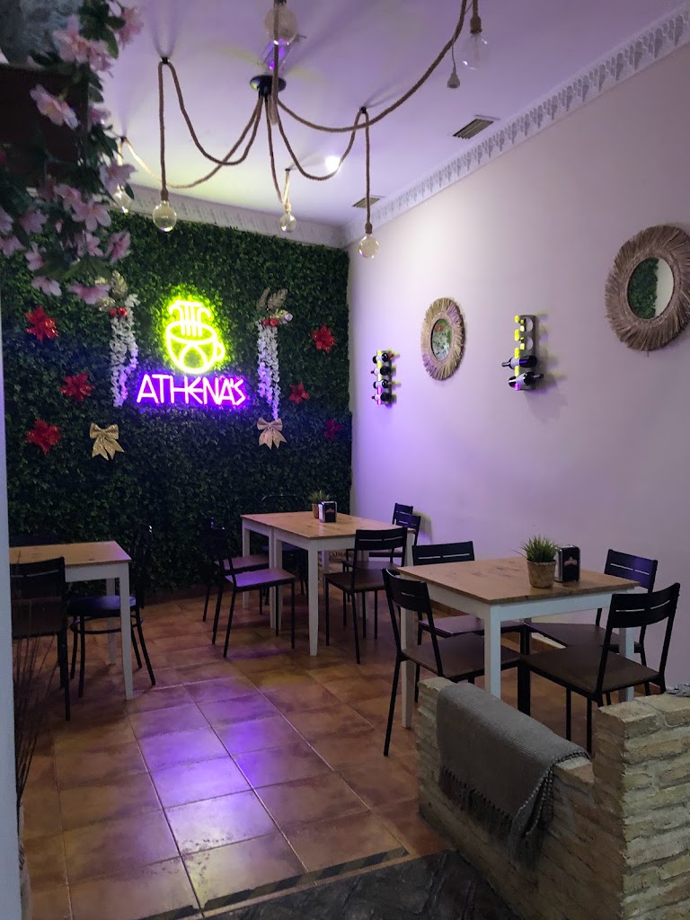 Athena's Coffee & Bar — Ambiente