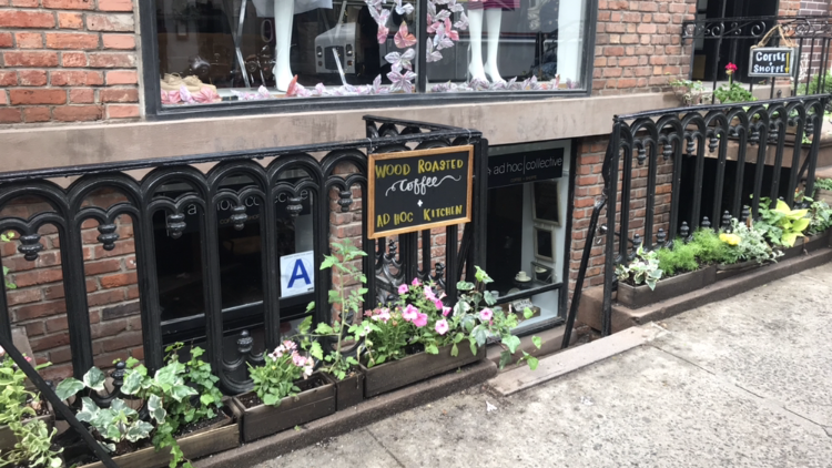 Photo of ad hoc : cafe