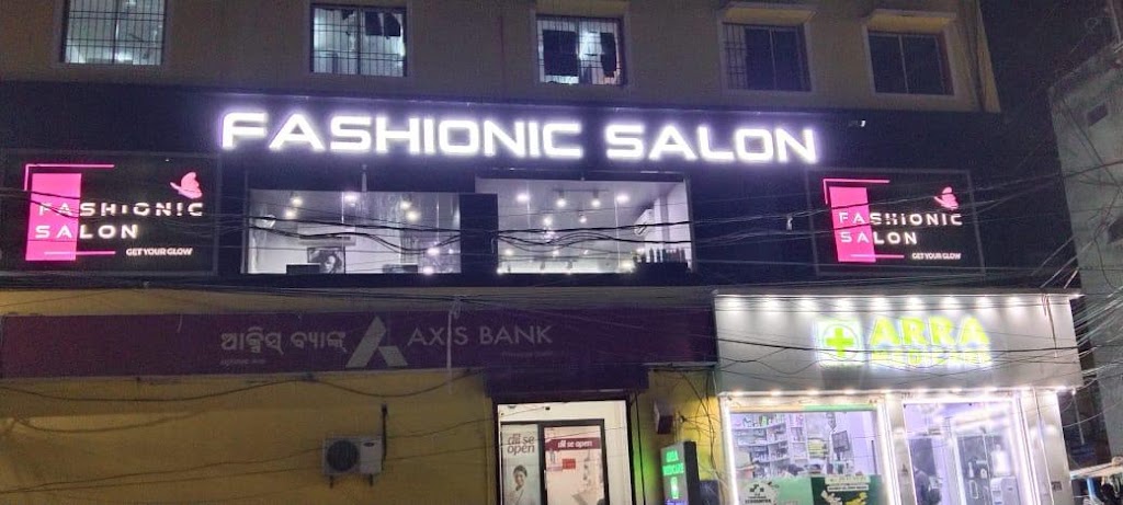 Fashionic Salon Best Unisex Salon Berhampur