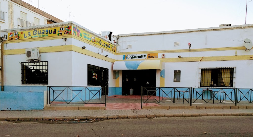 Casa de Comidas "El Canario", Ecija La Guagua Parque De Bolas (Cerrado Temporalmente) Club Deportivo Nevaluz