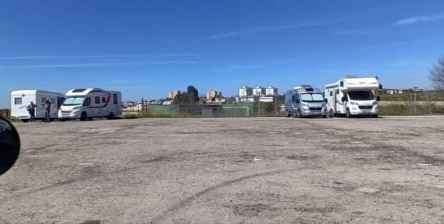 Area sosta y servicios autocaravanas