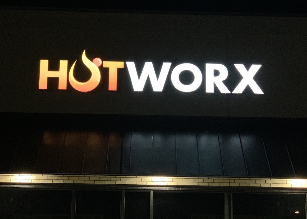 HOTWORX - Pearland, TX - Pearland Pkwy at Barry Rose