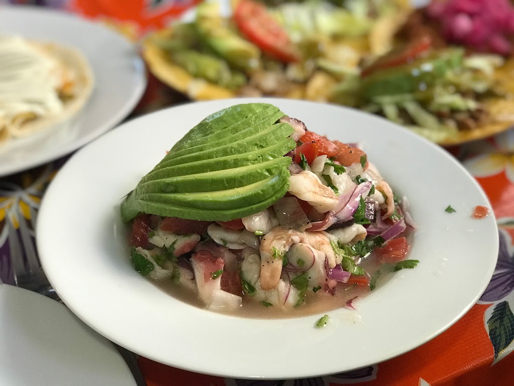 EL YUCATECO PELANA — Comida y bebida