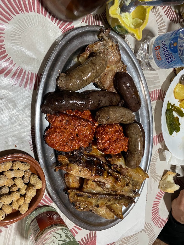Bar Catalan — Comida y bebida