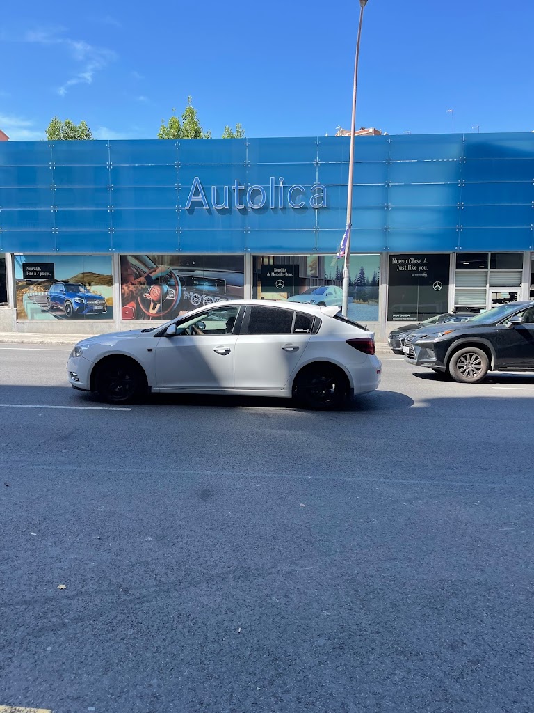 Concesionario Mercedes Benz QUADIS Autolica