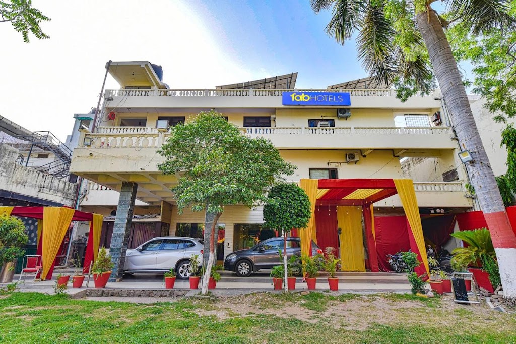 Fabhotel Prime Surpin Palace