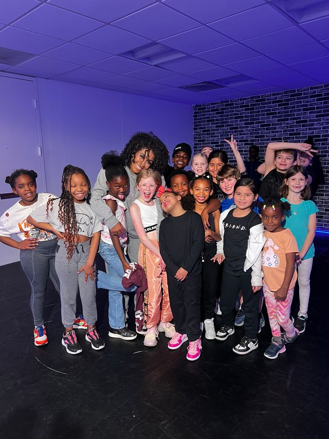  iDANZ Performing Arts Studio