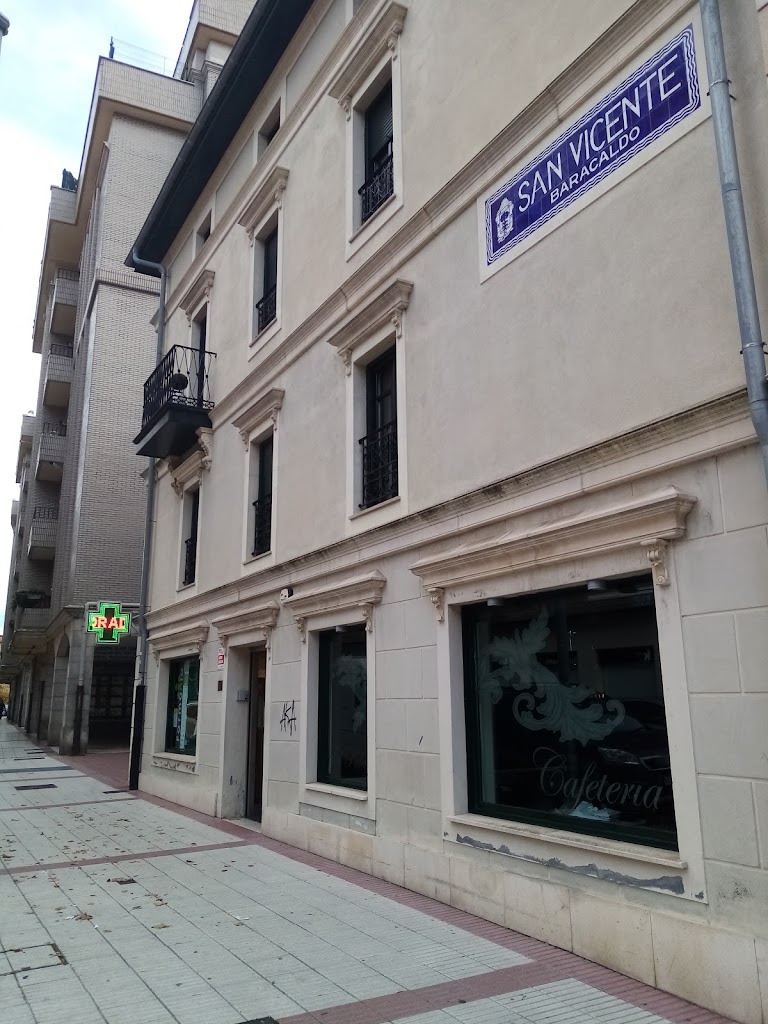 Farmacia Diaz Colorado, en el Palacete de SanBi, Barakaldo.
