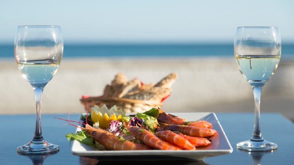 Restobar Casa del Mar — Comida y bebida