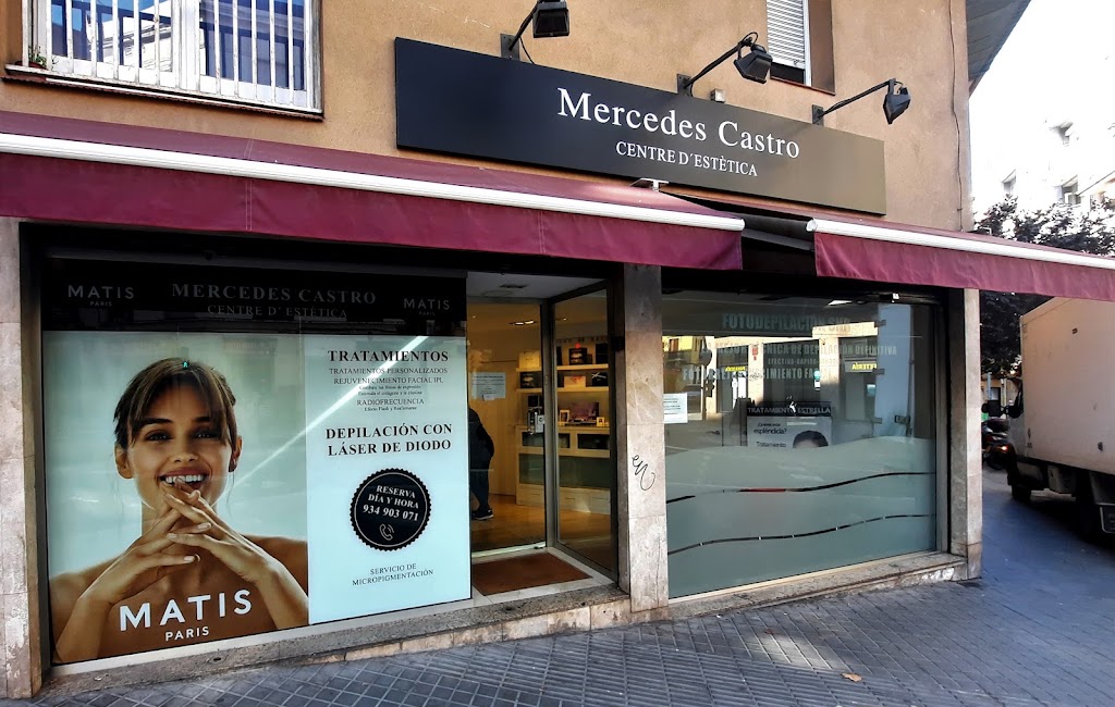 Mercedes Castro — Exterior