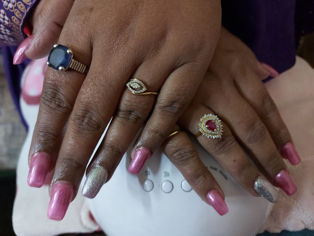 Miss Cray Nail And Hair Extension Salon