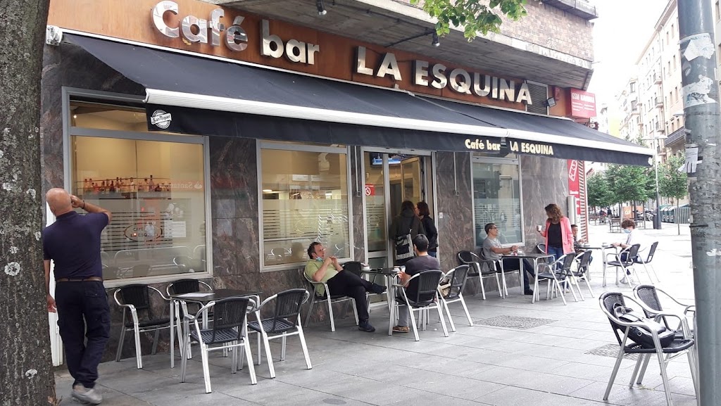 Cafe Bar La Esquina