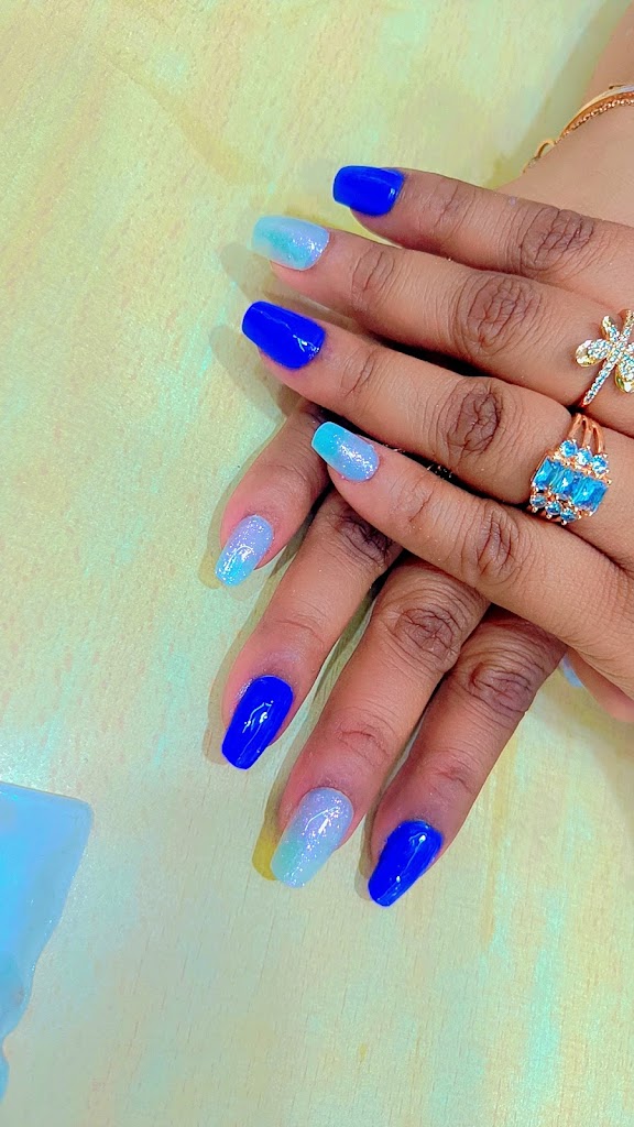 New Looks Parlour Cosmetics Centre