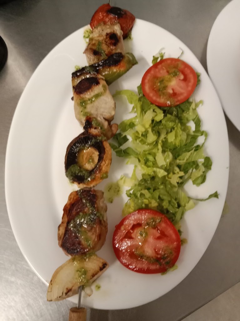 Bar El Casino. Asociacion socio cultural — Comida y bebida