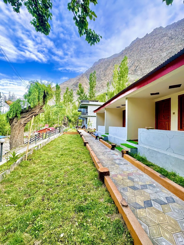 Shahi Resort Kachura