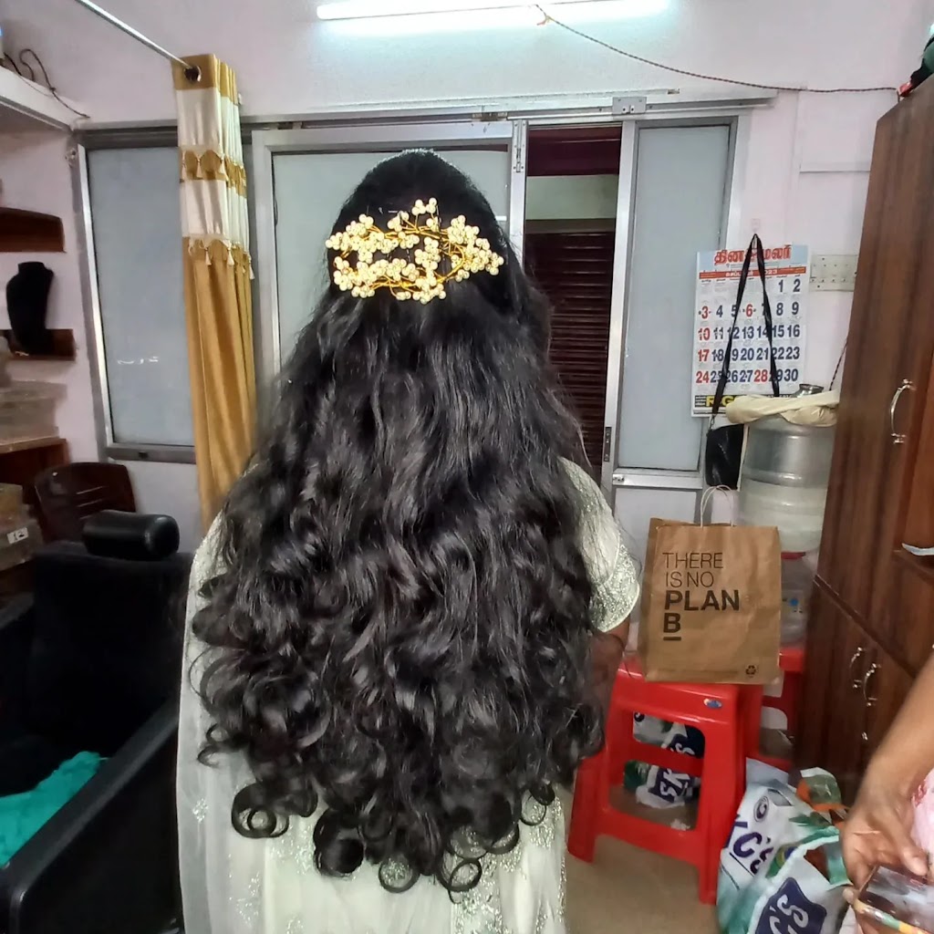 The Glow Beauty Care Makeup Studio