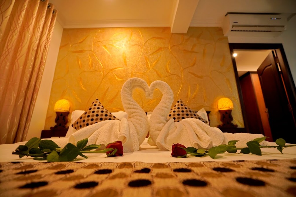 Hotel Kallely S Park Inn Main Road South Chalakudy Thrissur Dist Kerala
