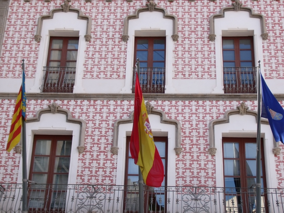 Ayuntamiento de Crevillent — Del propietario