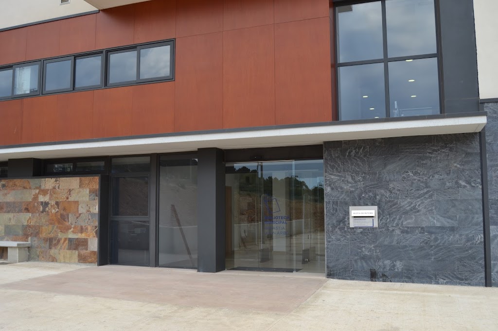 Biblioteca Municipal Sebastia Juan Arbo