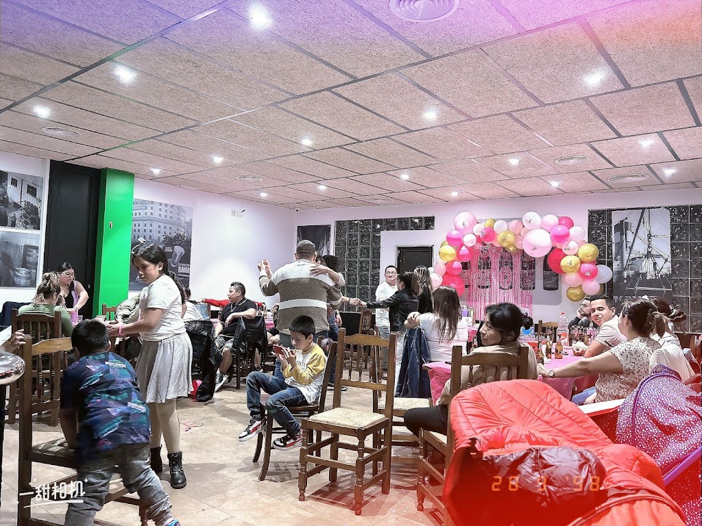 al-Andalus el arte del tapeo — Ambiente