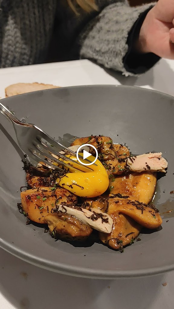 GURE ETXEA JATETXEA eta TABERNA — Videos