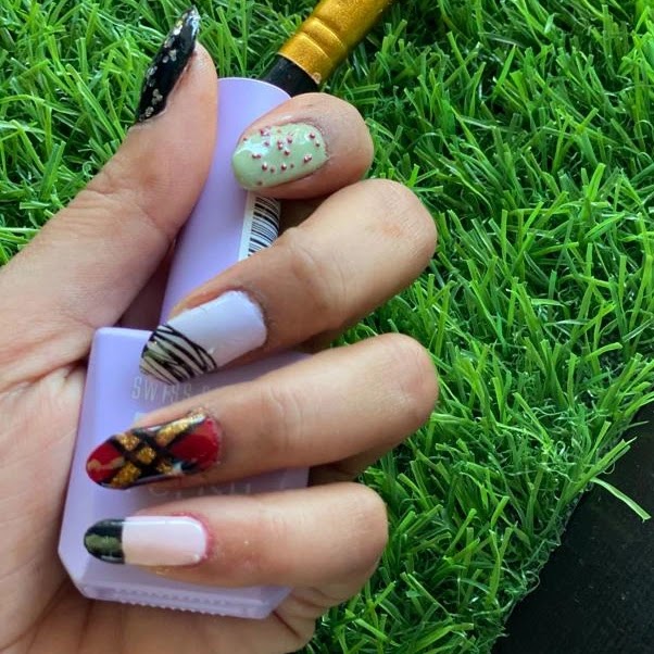 The Royal Beauty Female Salon And Academy