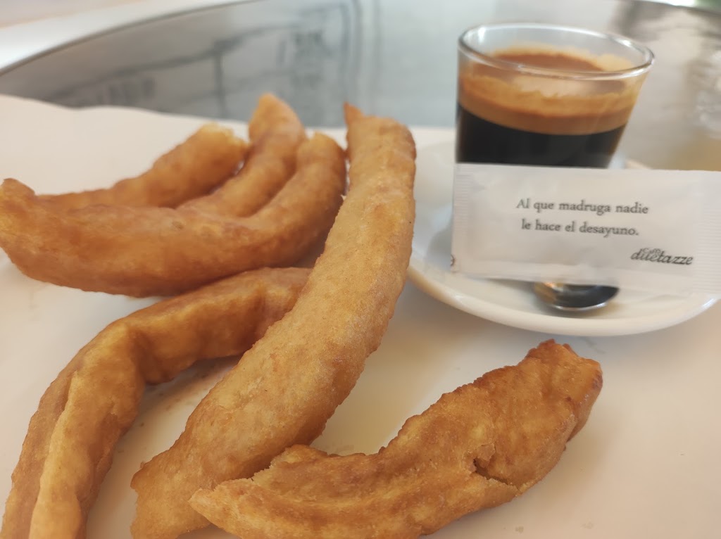Churreria Chocolateria El Sevillano — Cafe