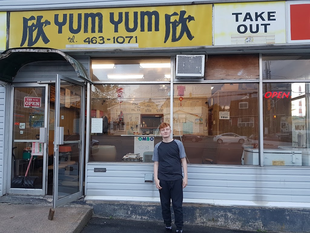 Yum Yum Chinese Restaurant in Dartmouth