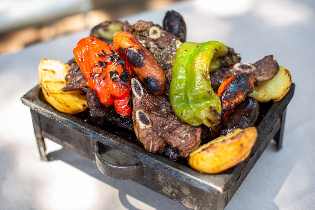 Restaurante EUROPA Barbacoa — Comida y bebida