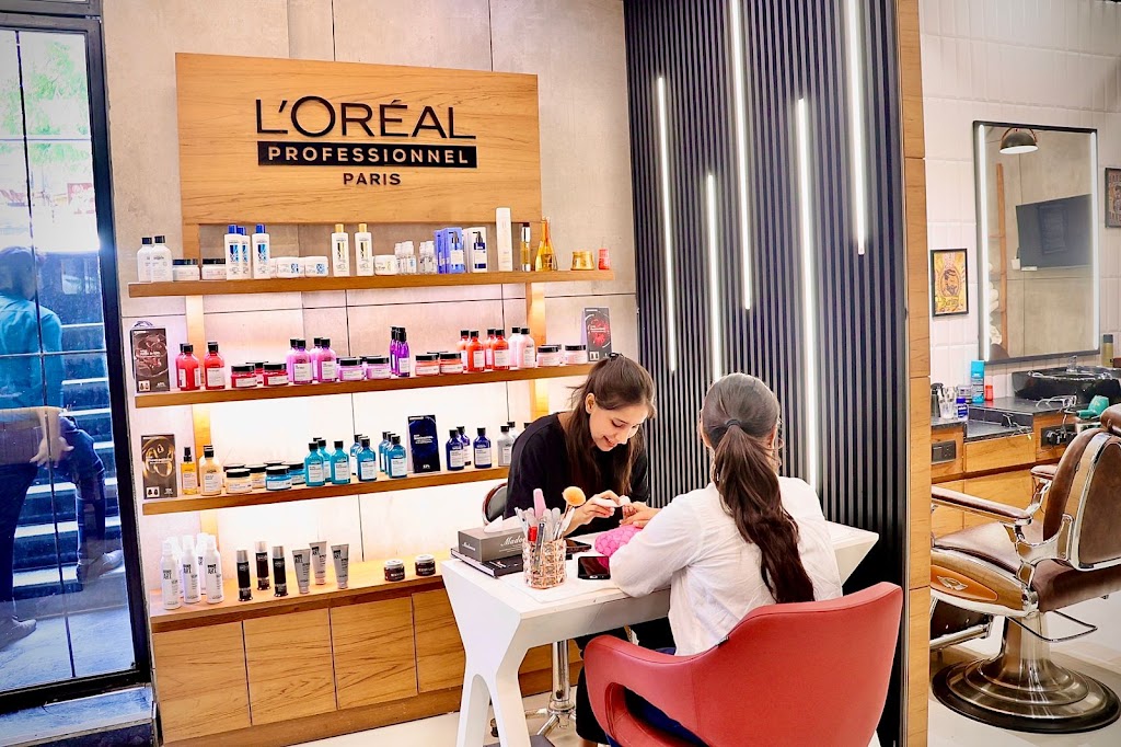 Madonna Salon Noida Sec 104