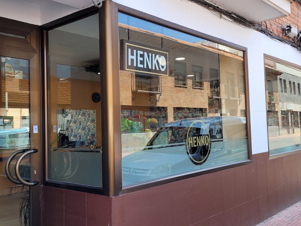 Salon de Belleza Organico Henko | Peluqueria Organica | Secretos del Agua — Exterior