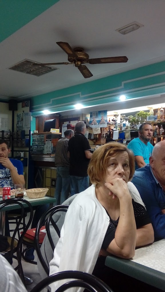 CAFE BAR OTERO — Ambiente