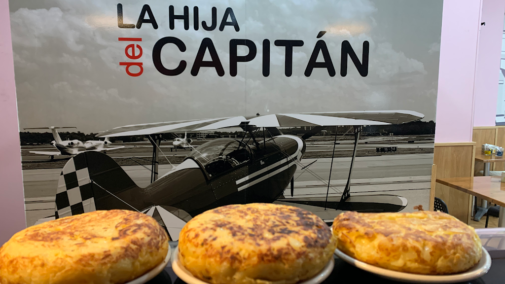 Bar- Cafeteria La Hija Del Capitan — Comida y bebida