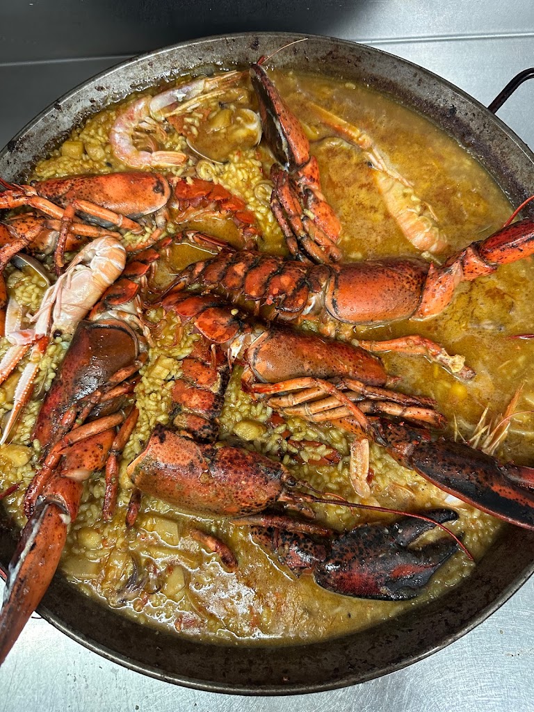 Bar restaurante CTR — Comida y bebida