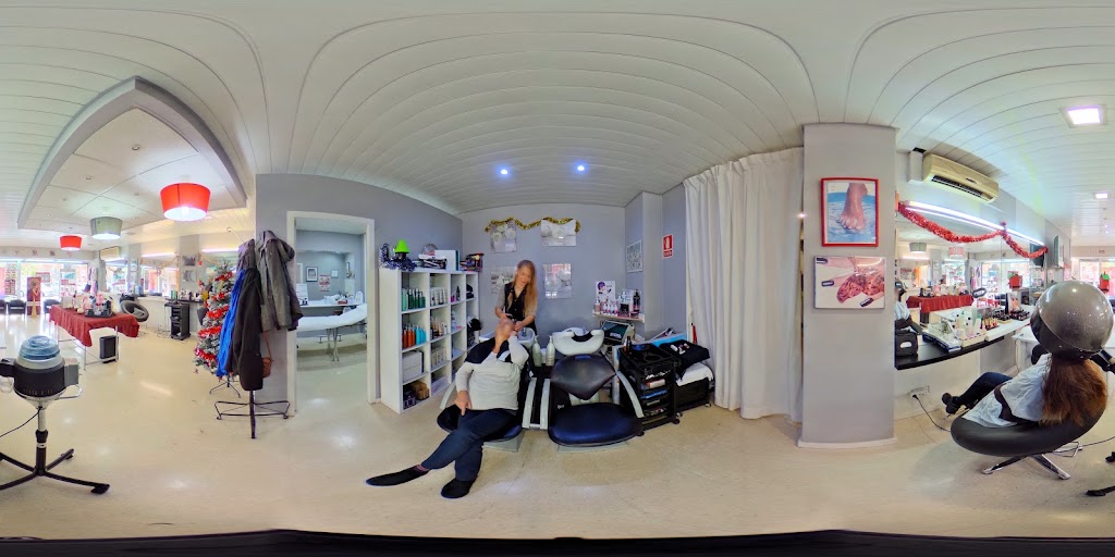 Kaps Olimpia. Peluqueria y Estetica. — Interior