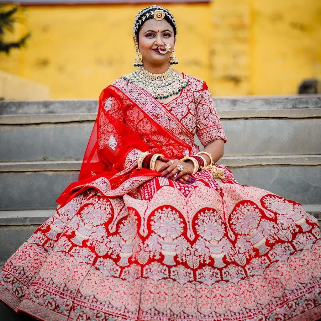 Roop Nikhar Beauty Care