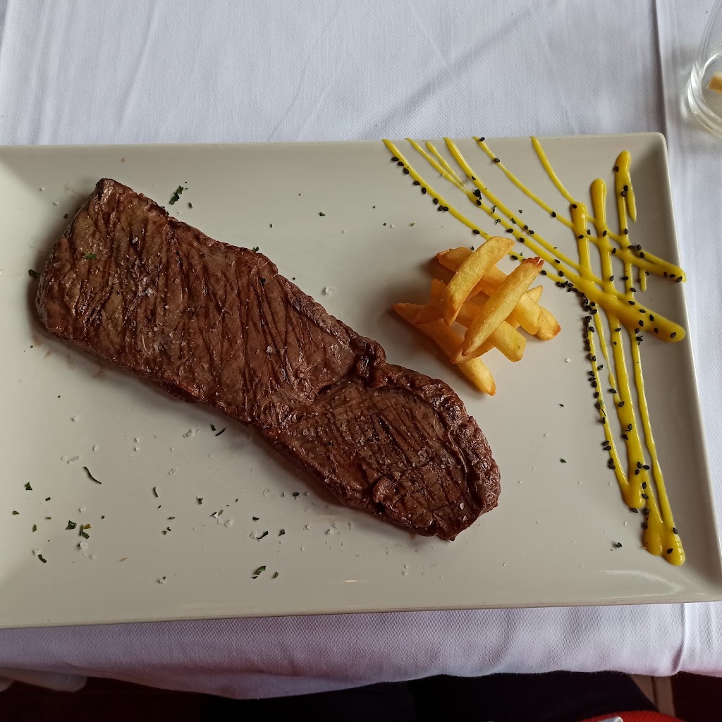 Restaurante Bambu — Comida y bebida