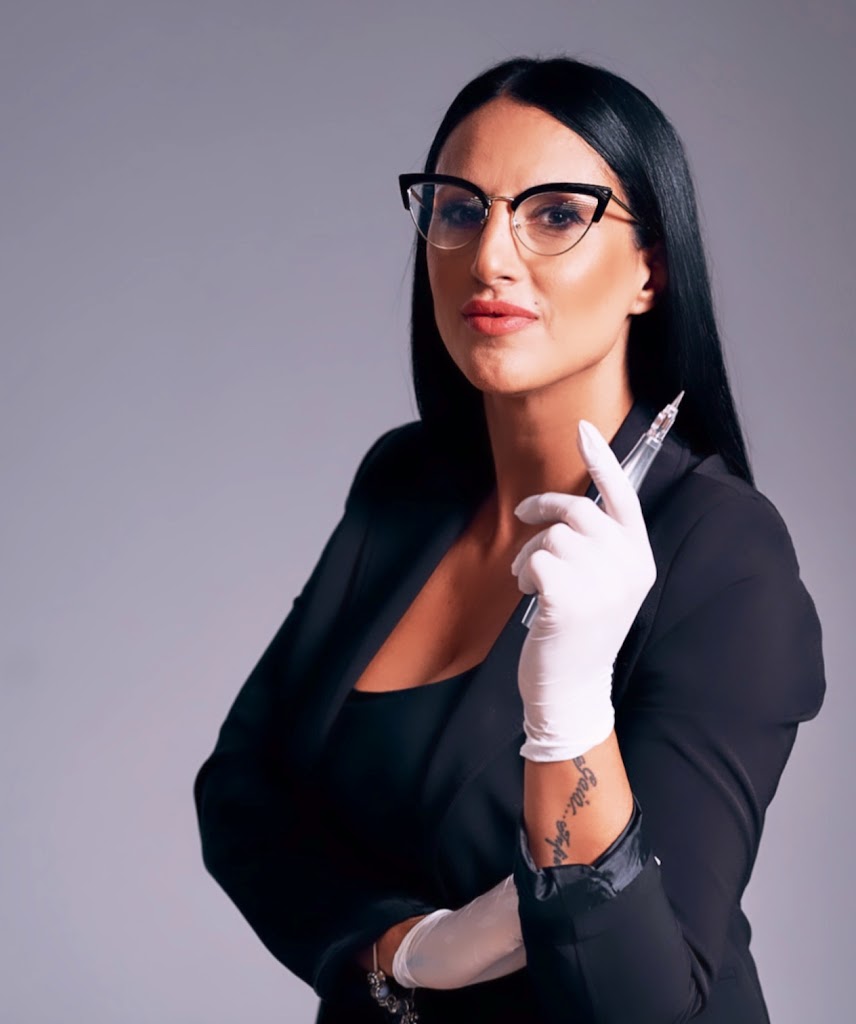 Carla Ferrara | Medicina estetica | Master Micropigmentacion, Microblading y Tratamiento cara en Costa Adeje, Tenerife Sur