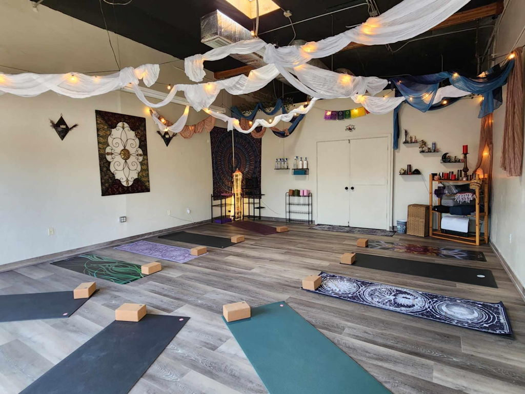  Silver Oracle Wellness & Yoga Studio