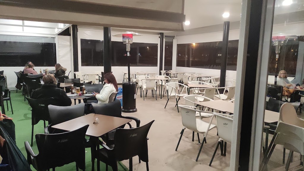 Garden-Cafe-Bar La Pergola Puerto Sagunto — Ambiente