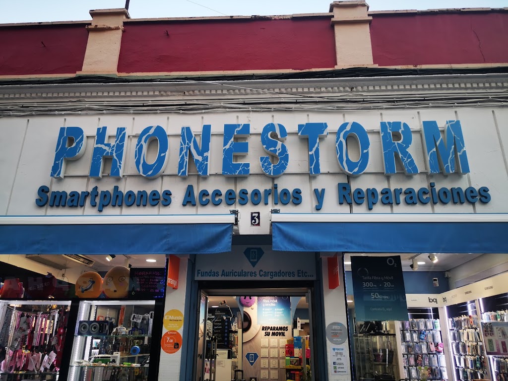 Phonestorm — Exterior