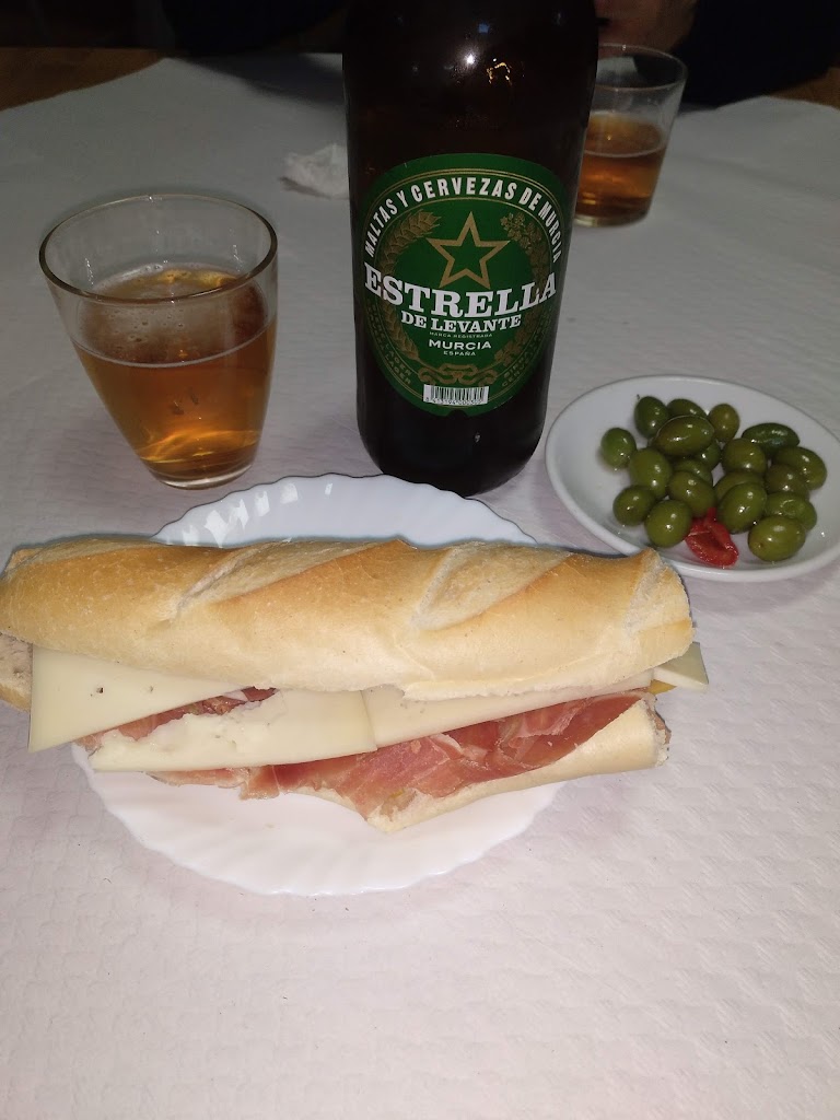Restaurante Berenice — Comida y bebida