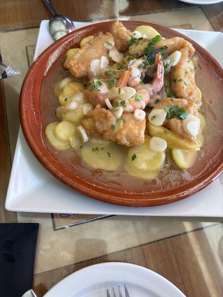 Restaurante Rafael Todo Tapas — Comida y bebida