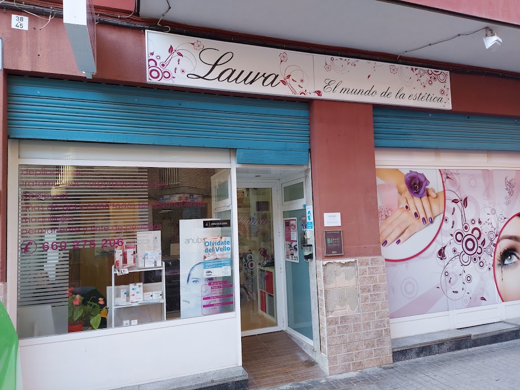 Laura El Mundo de la Estetica — Exterior