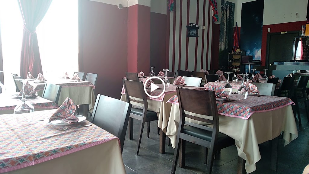 Gurkha Durbar restaurante nepali — Videos