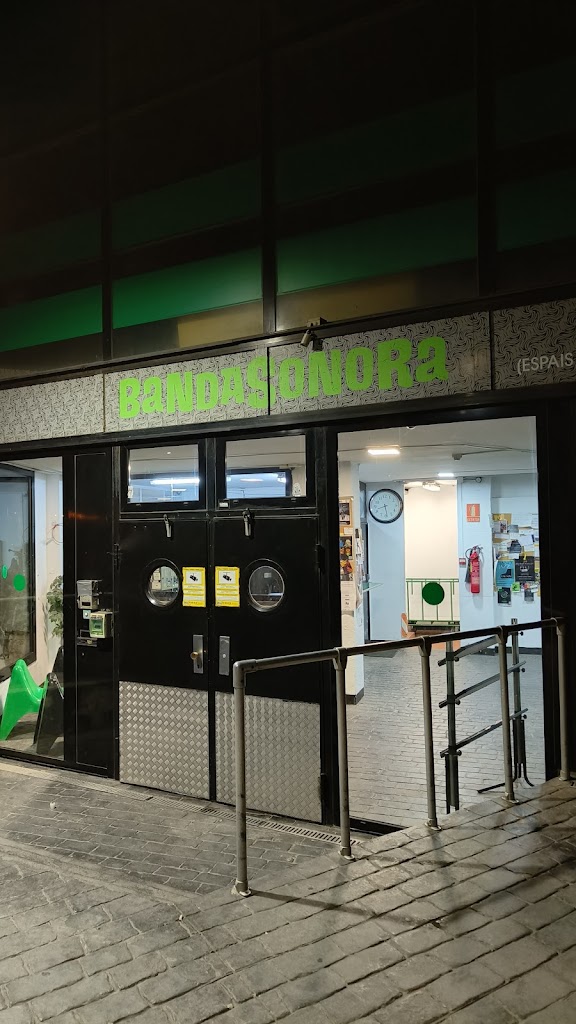 Banda Sonora - Alquiler locales de ensayo